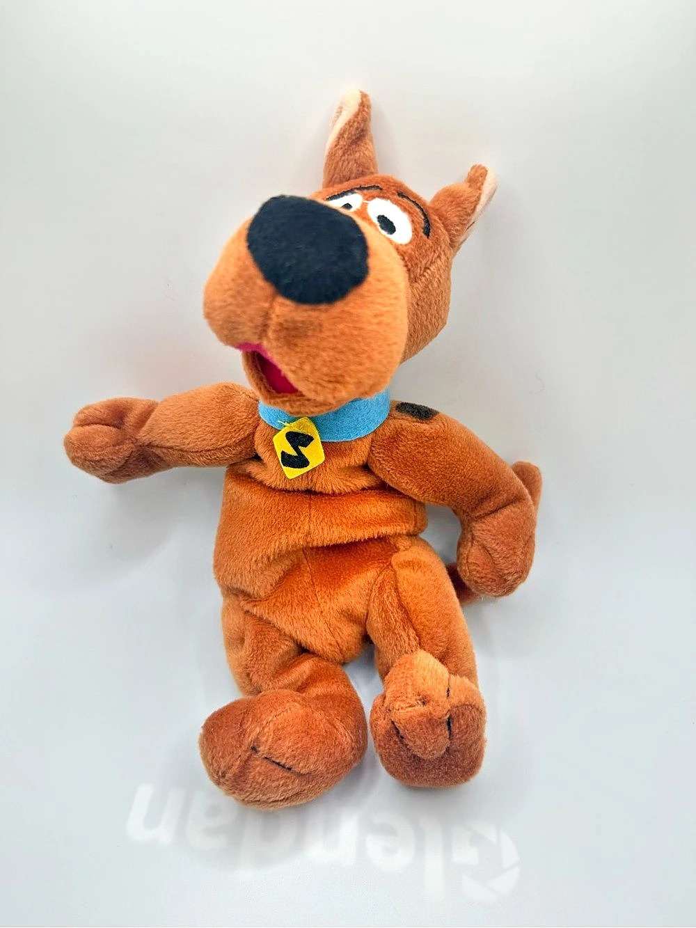 Vintage Scooby-Doo plush stuffed animal 1998 toy